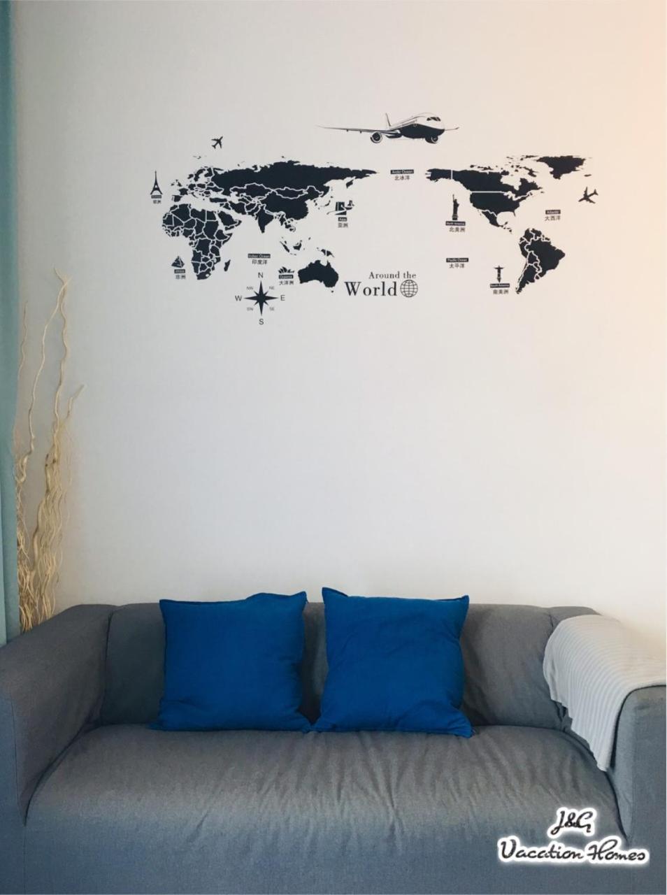 Santorini By J&g *